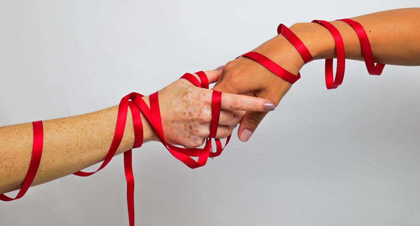 HIV の偏見への取り組み: なぜそれが重要なのか、そして何をしなければならないのか